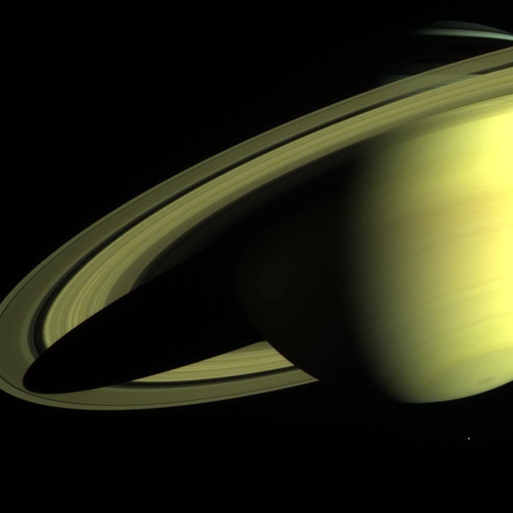 Il pianeta Saturno con i suoi anelli fotografato dalla sonda Cassini della NASA