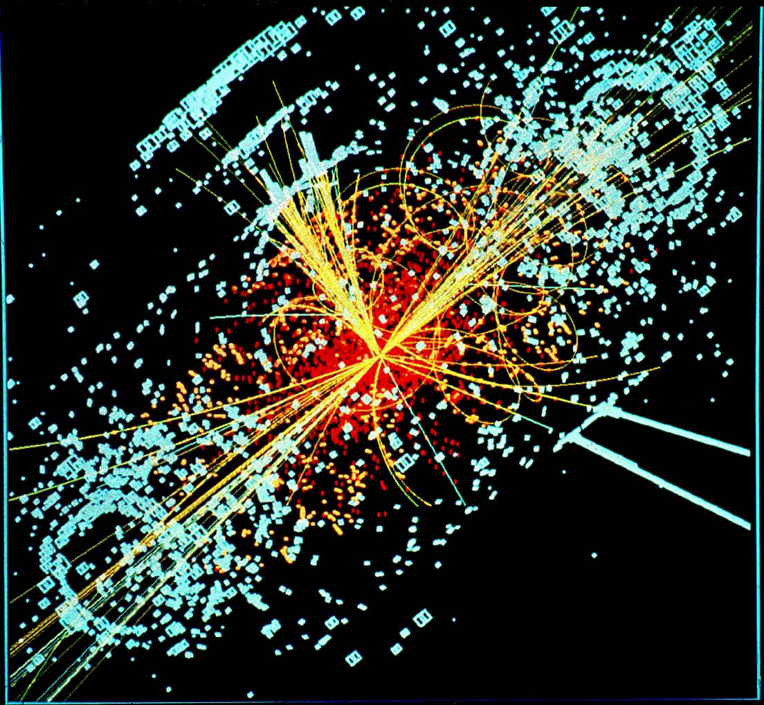 Ricostruzione di una collisione di particelle nel rivelatore CMS del CERN