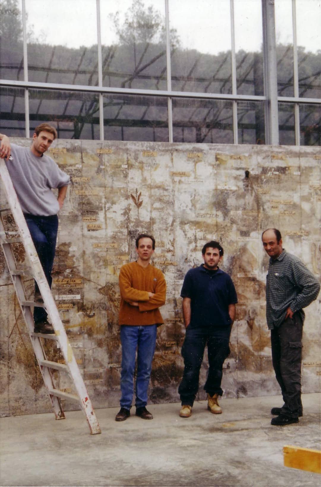 L'artista tedesco Anselm Kiefer, protagonista della mostra Le Alchimiste a Palazzo Reale di Milano