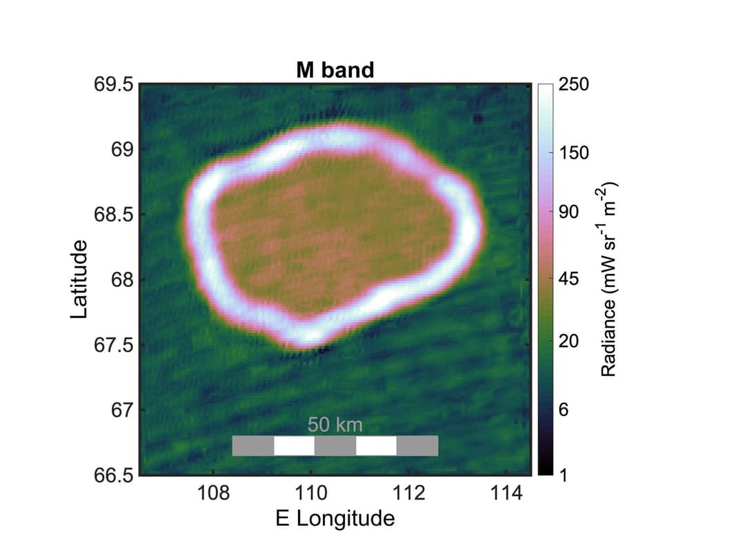 Lago di lava Chors Patera sulla superficie di Io ripreso dalla sonda Juno
