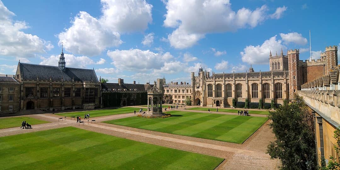 La Great Court del Trinity College di Cambridge