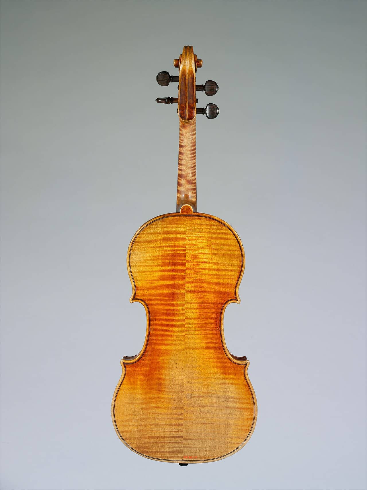 Violino Antonius costruito da Antonio Stradivari, conservato al Metropolitan Museum of Art