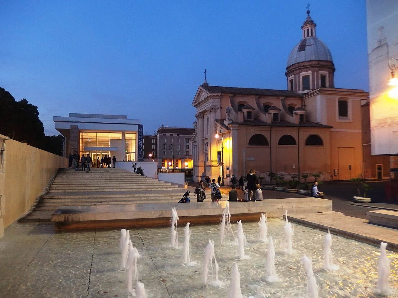 L'edificio del Museo dell'Ara Pacis a Roma, sede della mostra su Robert Mapplethorpe
